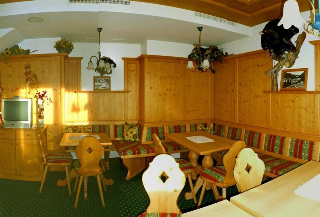 Hotel Germania Ischgl Kültér fotó