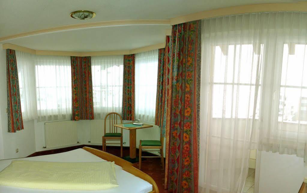 Hotel Germania Ischgl Kültér fotó
